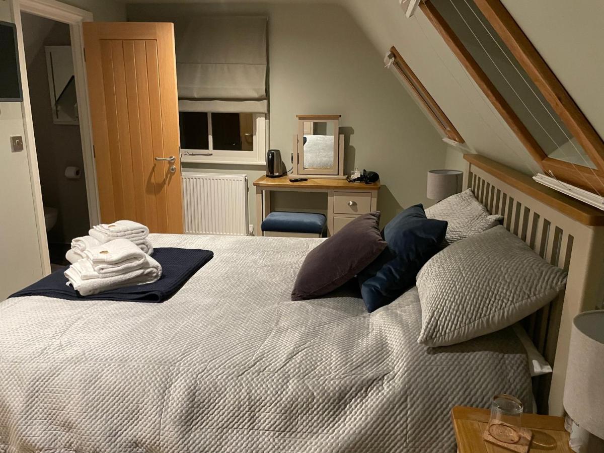 The Red Lion Heath Bed & Breakfast *