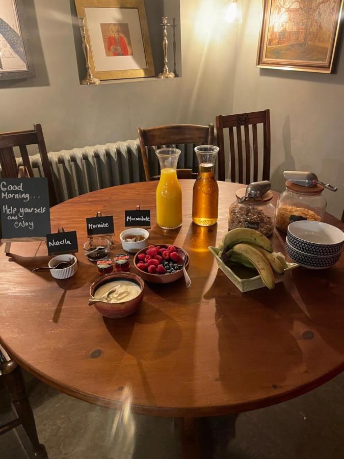 The Red Lion Heath
