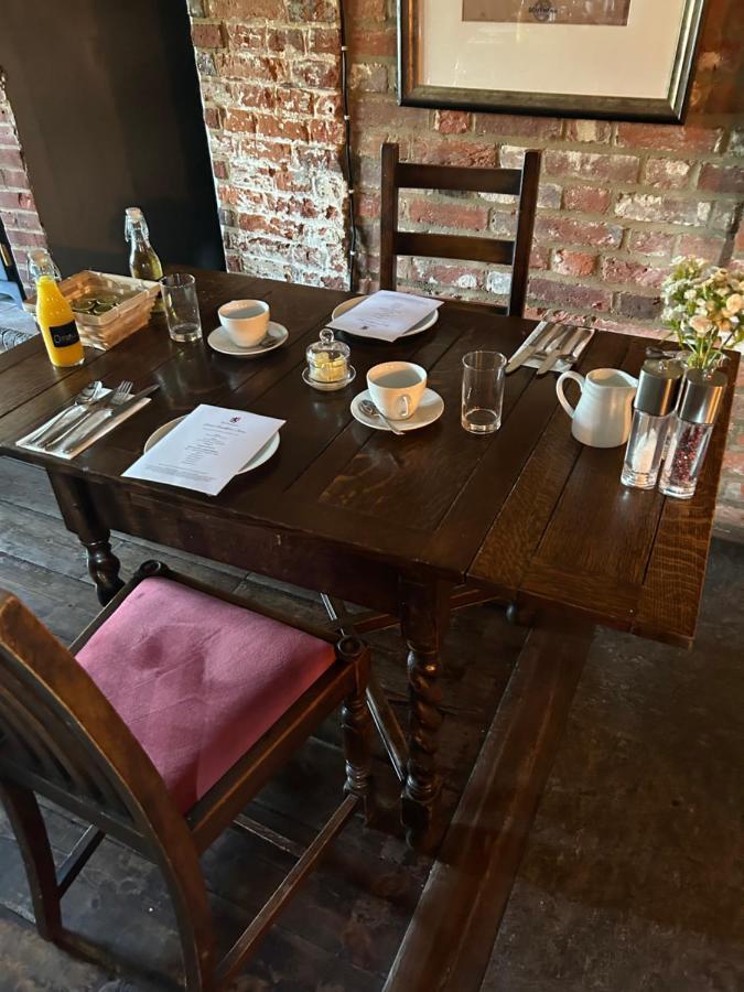 The Red Lion Heath Bed & Breakfast Charing